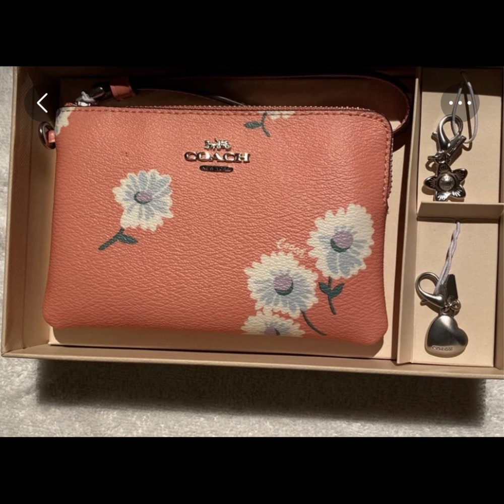NWT/NIB Coach Dailey Wristlet with Charms